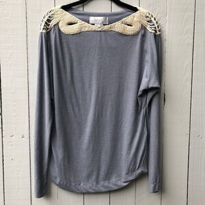 Hanii Y blue top w/ cream embroidery silk cotton